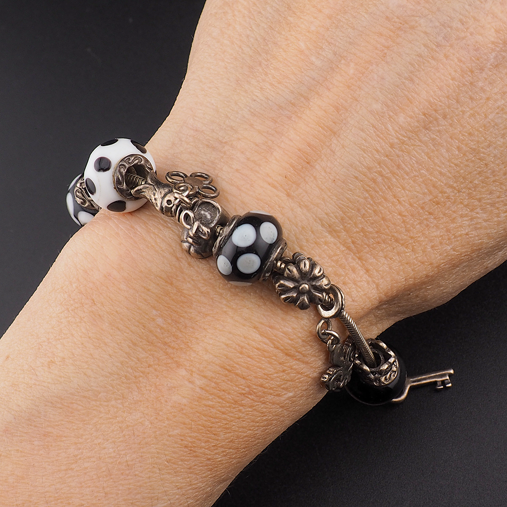 Vintage Italian 925 sterling silver art glass charm bracelet